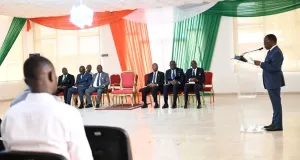 institut-de-formation-politique-amadou-gon-coulibaly-dr-aka-aouele-partage-son-experience-avec-les-auditeurs