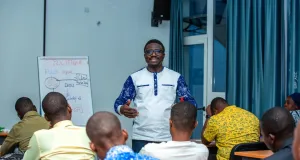 deuxieme-session-de-cours-pour-la-4e-promotion-les-jeunes-leaders-plongent-au-coeur-de-la-science-p