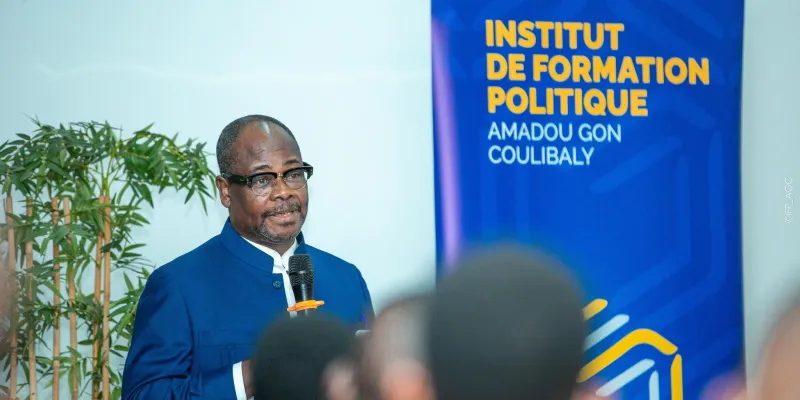 rentree-solennelle-a-lifp-agc-une-conference-magistrale-de-venance-konan-sur-lheritage-damadou