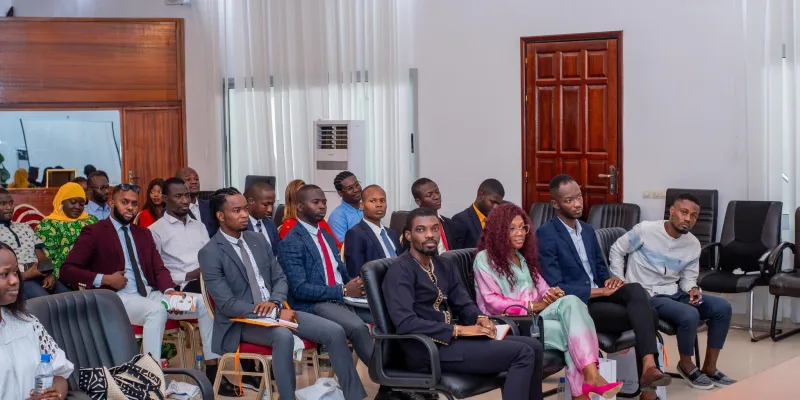 les-auditeurs-de-linstitut-amadou-gon-coulibaly-en-visite-institutionnelle-chez-le-mediateur-de-la