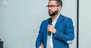 lutte-contre-la-desinformation-une-journee-de-formation-a-lifp-agc