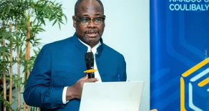 rentree-solennelle-une-conference-inaugurale-en-hommage-a-amadou-gon-coulibaly