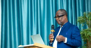 rentree-solennelle-une-conference-inaugurale-en-hommage-a-amadou-gon-coulibaly