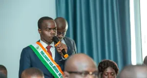 rentree-solennelle-une-conference-inaugurale-en-hommage-a-amadou-gon-coulibaly