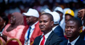 premier-tour-des-elections-a-agc-land-pays-fictif-graduation-rentree-solennelle