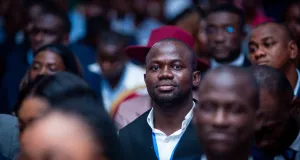 premier-tour-des-elections-a-agc-land-pays-fictif-graduation-rentree-solennelle