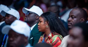 premier-tour-des-elections-a-agc-land-pays-fictif-graduation-rentree-solennelle