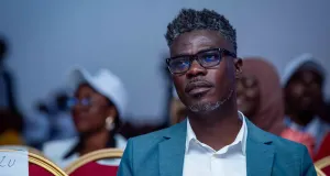 premier-tour-des-elections-a-agc-land-pays-fictif-graduation-rentree-solennelle