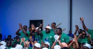 premier-tour-des-elections-a-agc-land-pays-fictif-graduation-rentree-solennelle