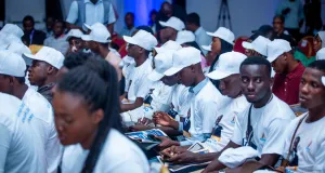 premier-tour-des-elections-a-agc-land-pays-fictif-graduation-rentree-solennelle