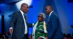 premier-tour-des-elections-a-agc-land-pays-fictif-graduation-rentree-solennelle