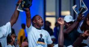 premier-tour-des-elections-a-agc-land-pays-fictif-graduation-rentree-solennelle