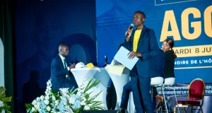 premier-tour-des-elections-a-agc-land-pays-fictif-graduation-rentree-solennelle