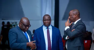 premier-tour-des-elections-a-agc-land-pays-fictif-graduation-rentree-solennelle