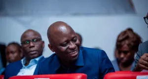 premier-tour-des-elections-a-agc-land-pays-fictif-graduation-rentree-solennelle