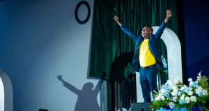 premier-tour-des-elections-a-agc-land-pays-fictif-graduation-rentree-solennelle