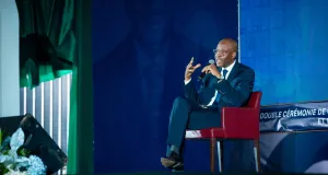 presentation-du-livre-en-hommage-a-agc