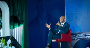 presentation-du-livre-en-hommage-a-agc