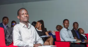 visite-et-session-de-cours-au-sein-du-43e-bima