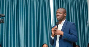 rencontre-avec-son-excellence-m-anderson-blanc-ambassadeur-du-canada