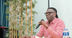 lifp-agc-recoit-m-serge-parfait-dioman-expert-international-en-energies